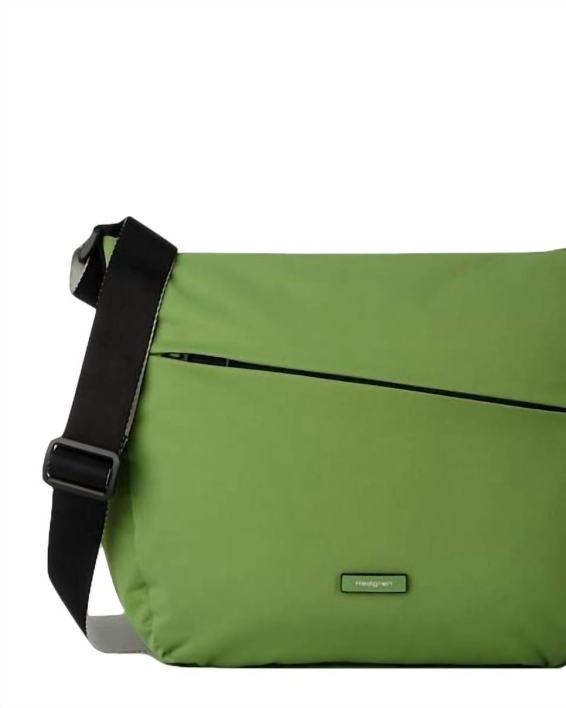 Front of a size O/S Milky Way Crossbody in Cedar Green in Cedar Green by Hedgren. | dia_product_style_image_id:329287